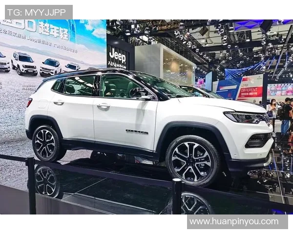 10号足球明星驾驭jeep展现风采引领运动与时尚的完美结合